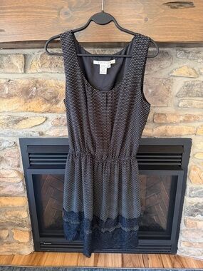 Max Studio Black Polka Dot Sleeveless Scoop Neck Dress with Lace Hem